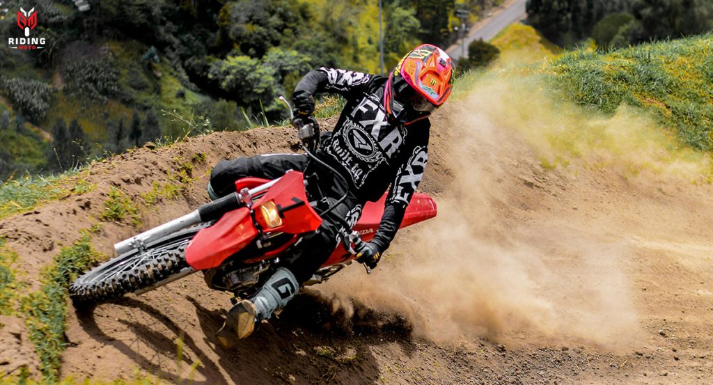 The Ultimate Guide to RidingMoto: Your All-in-One Companion for Motorcycle Adventures 7 avoid dangerous routes