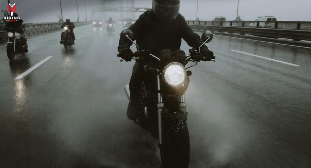 The Ultimate Guide to RidingMoto: Your All-in-One Companion for Motorcycle Adventures 11 Riding Moto provides Real Time Road Conditions