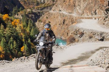 Adventure Motorcycling: Exploring Off-Road Trails with the Help of RidingMoto