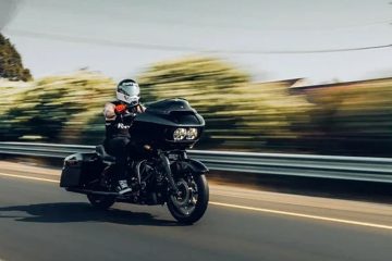 How to Deal with High Winds While Riding Your Motorcycle