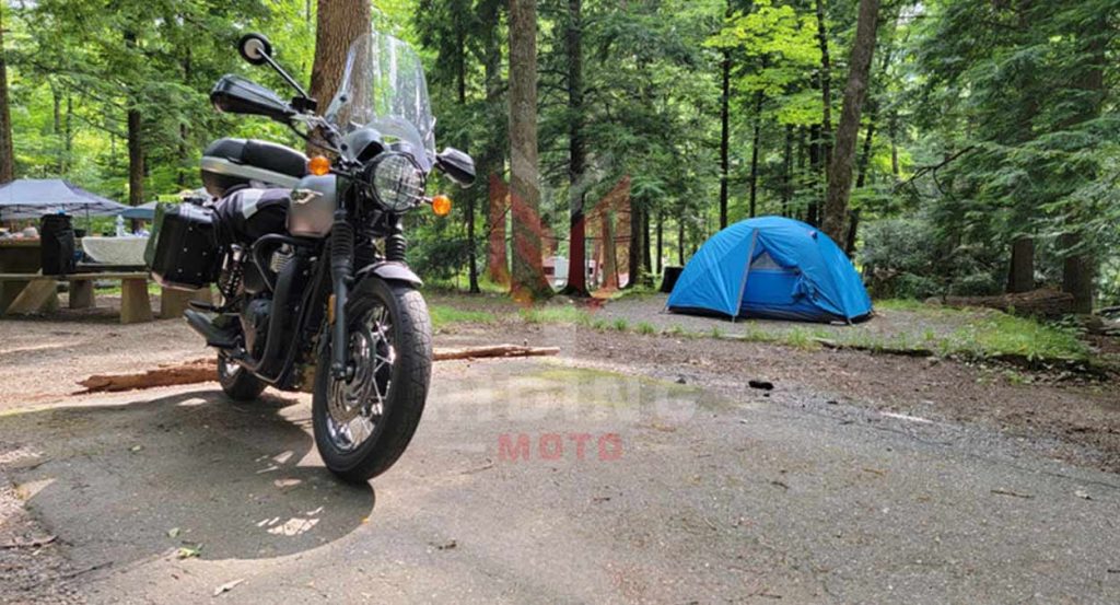 Motorcycle Camping: The Ultimate Guide to Adventure on Two Wheels 2 Packing Smart Motorcycle Camping Accessories You Can’t Skip