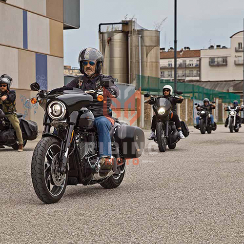 finding motorcycle groups