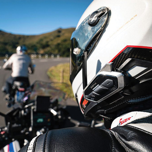 Top 10 Benefits of Using a Motorcycle App 2 Stay Connected with Fellow Riders